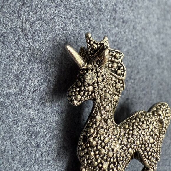 Vintage Sterling Silver & Marcasite Unicorn Brooch Pin With Rhinestone Eye - Picture 2 of 10